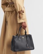 Large Prada Galleria Leather Bag - Image 7